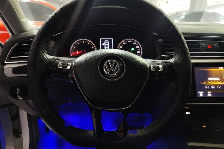 Used Volkswagen Lamando 2019 280TSI DSG Comfort Edition China V Standard Steering Wheel