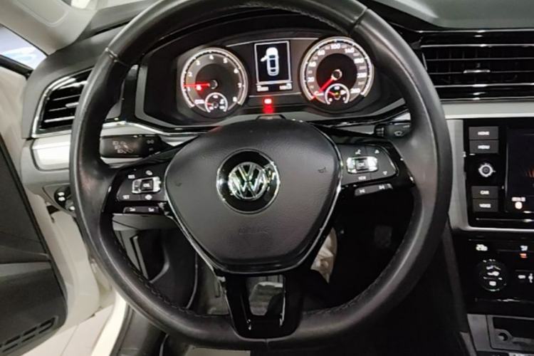 Used Volkswagen Lamando 2019 280TSI DSG Comfort Edition China VI standard Steering Wheel