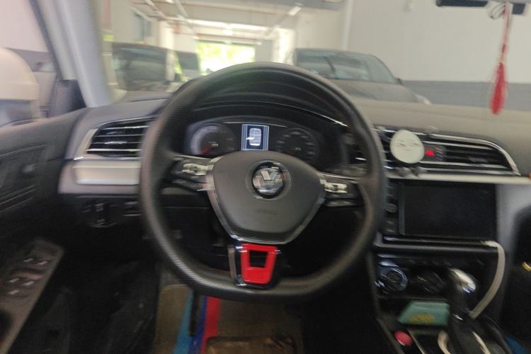 Used Volkswagen Lamando 2019 280TSI DSG Comfort Edition China VI standard Steering Wheel