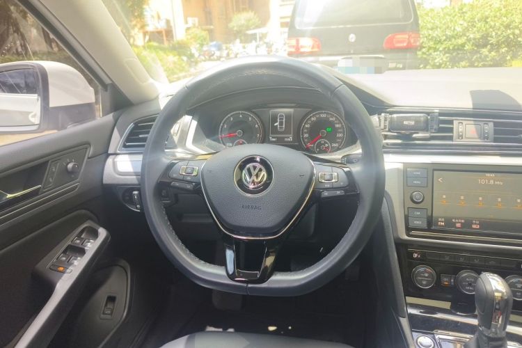 Used Volkswagen Lamando 2019 280TSI DSG Comfort Edition China VI standard Steering Wheel