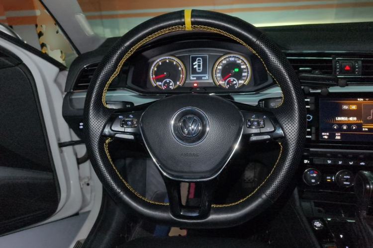 Used Volkswagen Lamando 2019 280TSI DSG Comfort Edition China V Standard Steering Wheel