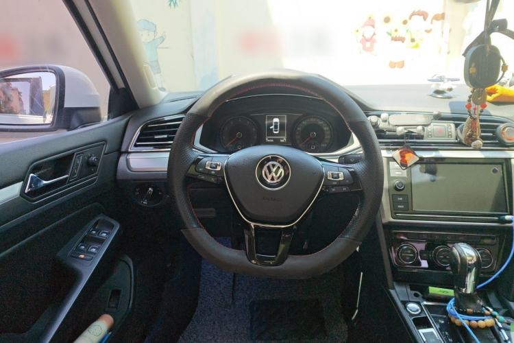 Used Volkswagen Lamando 2019 280TSI DSG Comfort Edition China VI standard Steering Wheel