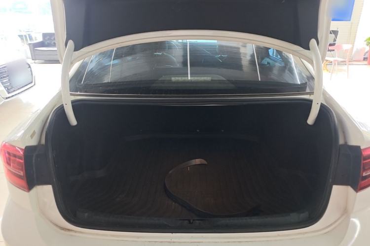 Used Volkswagen Lamando 2019 230TSI DSG Fashion Edition China V Standard Trunk