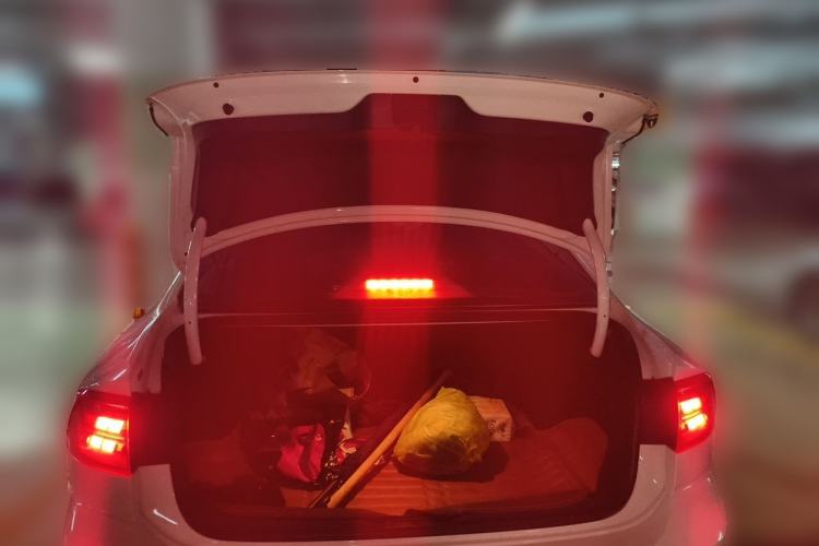 Used Volkswagen Lamando 2019 230TSI DSG Fashion Edition China V Standard Trunk