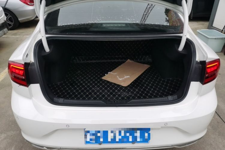 Used Volkswagen Lamando 2019 280TSI DSG Comfort Edition China VI standard Trunk