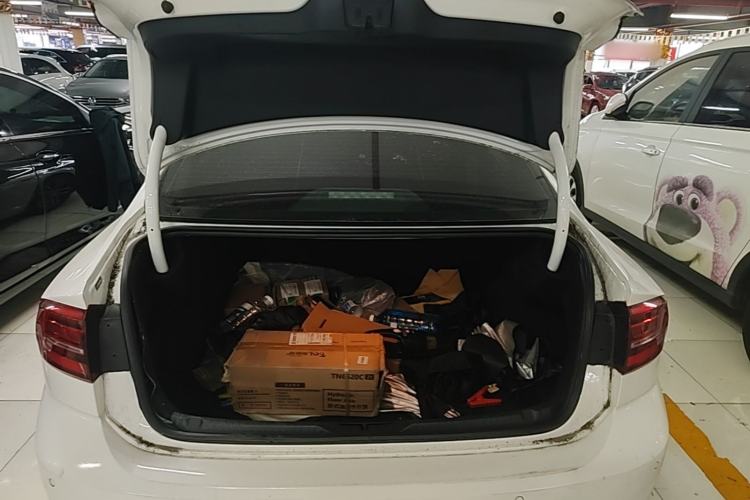 Used Volkswagen Lamando 2019 230TSI DSG Fashion Edition China VI Trunk