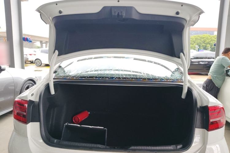 Used Volkswagen Lamando 2019 230TSI DSG Fashion Edition China V Standard Trunk
