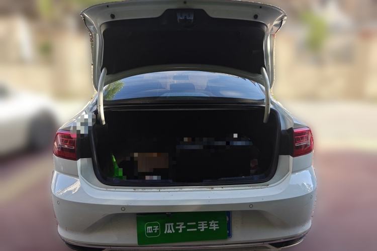 Used Volkswagen Lamando 2019 230TSI DSG Fashion Edition China VI Trunk
