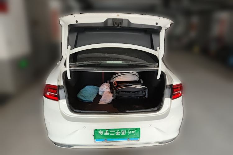 Used Volkswagen Lamando 2019 230TSI DSG Fashion Edition China VI Trunk