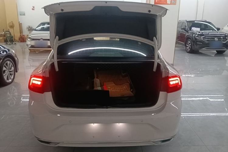 Used Volkswagen Lamando 2019 280TSI DSG Comfort Edition China V Standard Trunk