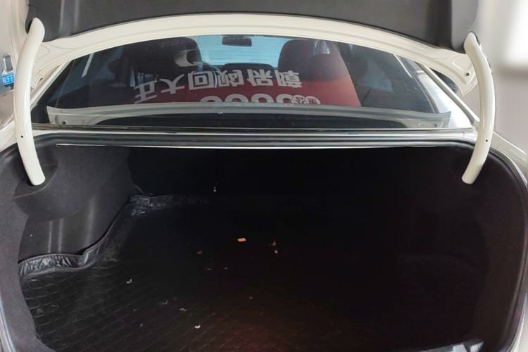 Used Volkswagen Lamando 2019 230TSI DSG Fashion Edition China VI Trunk