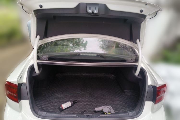 Used Volkswagen Lamando 2019 230TSI DSG Fashion Edition China VI Trunk