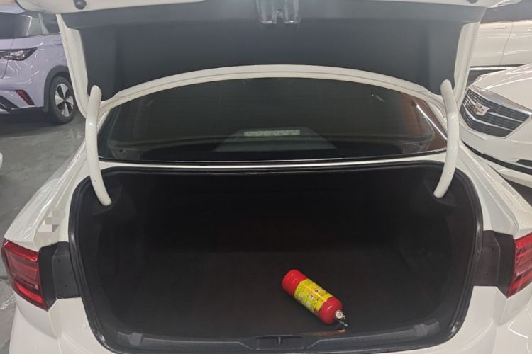 Used Volkswagen Lamando 2019 230TSI DSG Fashion Edition China VI Trunk