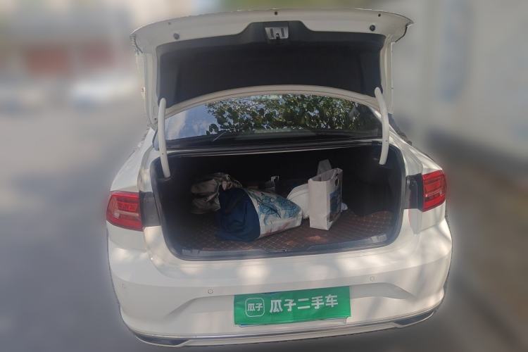 Used Volkswagen Lamando 2019 230TSI DSG Fashion Edition China VI Trunk