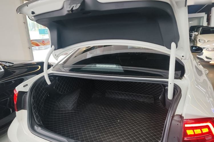 Used Volkswagen Lamando 2019 280TSI DSG Comfort Edition China VI standard Trunk