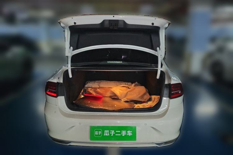 Used Volkswagen Lamando 2019 280TSI DSG Comfort Edition China VI standard Trunk