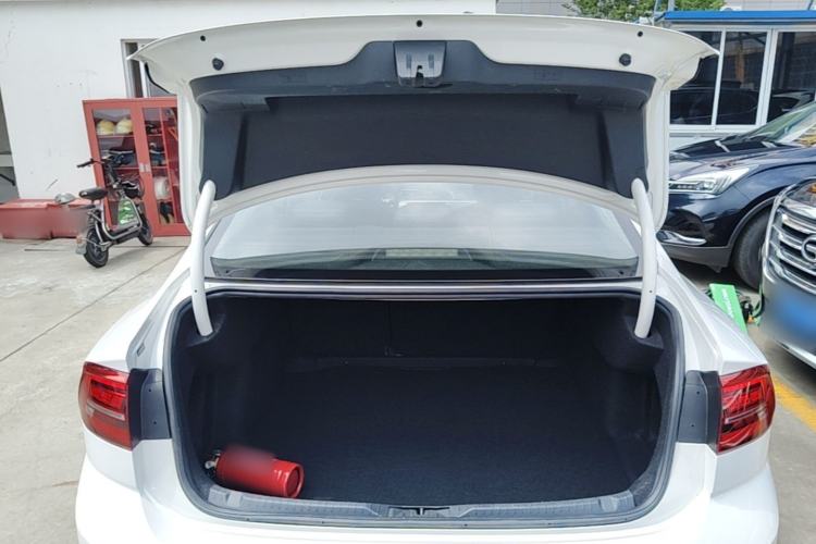 Used Volkswagen Lamando 2019 230TSI DSG Fashion Edition China V Standard Trunk