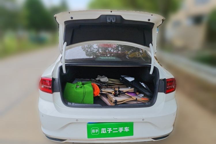 Used Volkswagen Lamando 2019 230TSI DSG Fashion Edition China V Standard Trunk