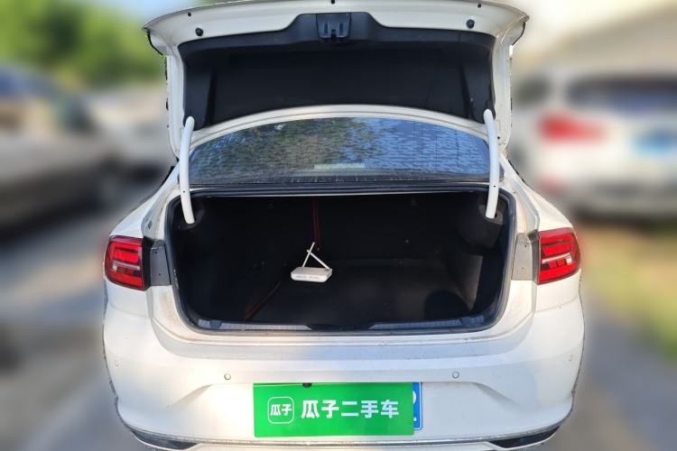 Used Volkswagen Lamando 2019 230TSI DSG Fashion Edition China VI Trunk