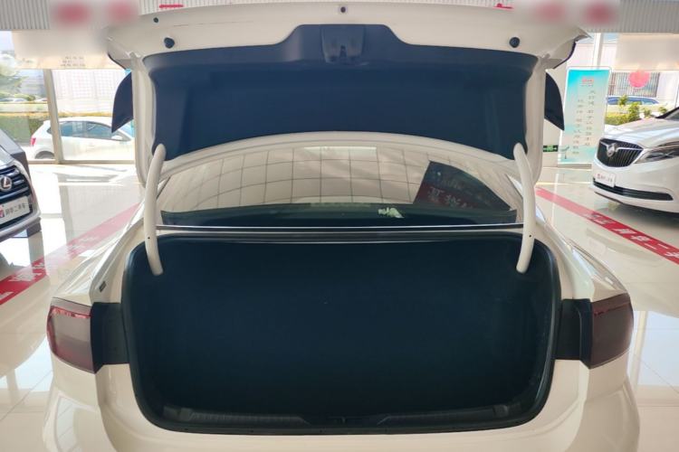 Used Volkswagen Lamando 2019 230TSI DSG Fashion Edition China V Standard Trunk