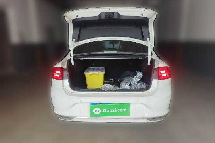 Used Volkswagen Lamando 2019 280TSI DSG Comfort Edition China VI standard Trunk