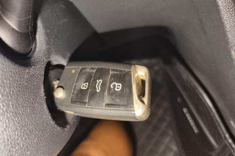 Used Volkswagen Lamando 2019 230TSI DSG Fashion Edition China V Standard Vehicle Key