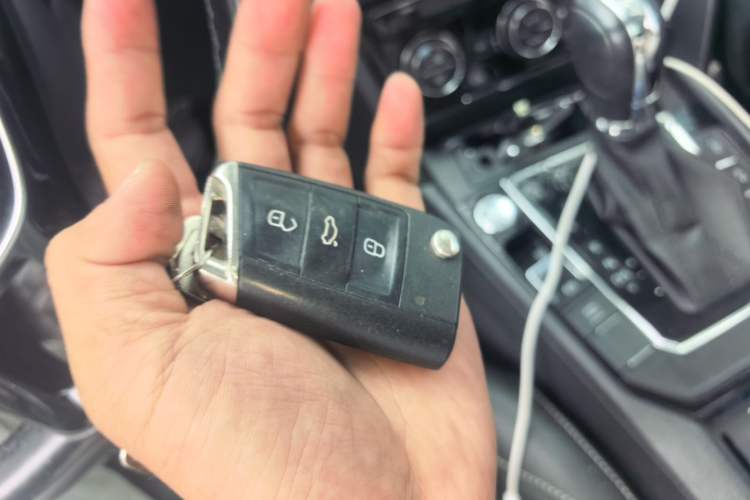 Used Volkswagen Lamando 2019 280TSI DSG Comfort Edition China VI standard Vehicle Key