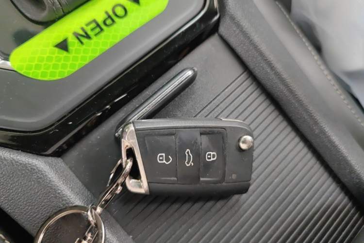 Used Volkswagen Lamando 2019 280TSI DSG Comfort Edition China VI standard Vehicle Key