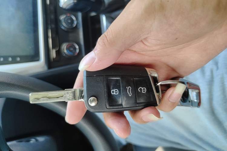Used Volkswagen Lamando 2019 230TSI DSG Fashion Edition China V Standard Vehicle Key