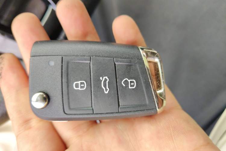 Used Volkswagen Lamando 2019 280TSI DSG Comfort Edition China VI standard Vehicle Key