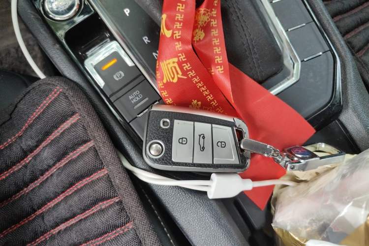 Used Volkswagen Lamando 2019 280TSI DSG Comfort Edition China VI standard Vehicle Key