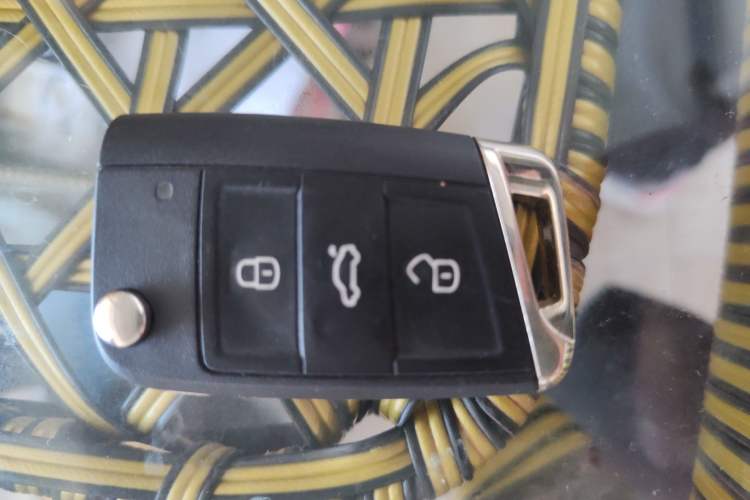 Used Volkswagen Lamando 2019 280TSI DSG Comfort Edition China VI standard Vehicle Key