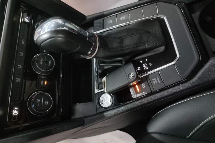 Used Volkswagen Lamando 2019 280TSI DSG Comfort Edition China VI standard Vehicle Key