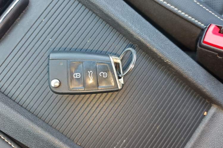 Used Volkswagen Lamando 2019 280TSI DSG Comfort Edition China VI standard Vehicle Key