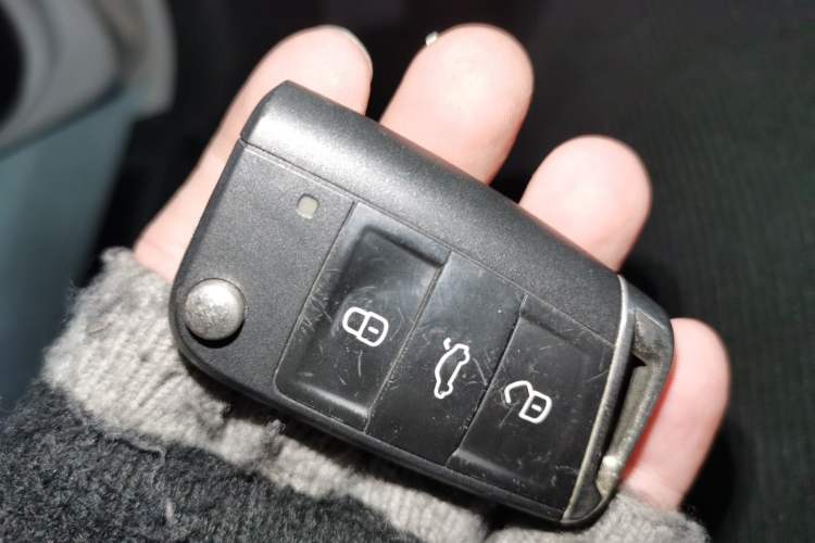 Used Volkswagen Lamando 2019 230TSI DSG Fashion Edition China V Standard Vehicle Key