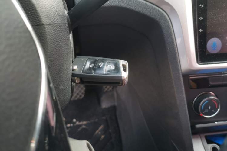 Used Volkswagen Lamando 2019 230TSI DSG Fashion Edition China V Standard Vehicle Key