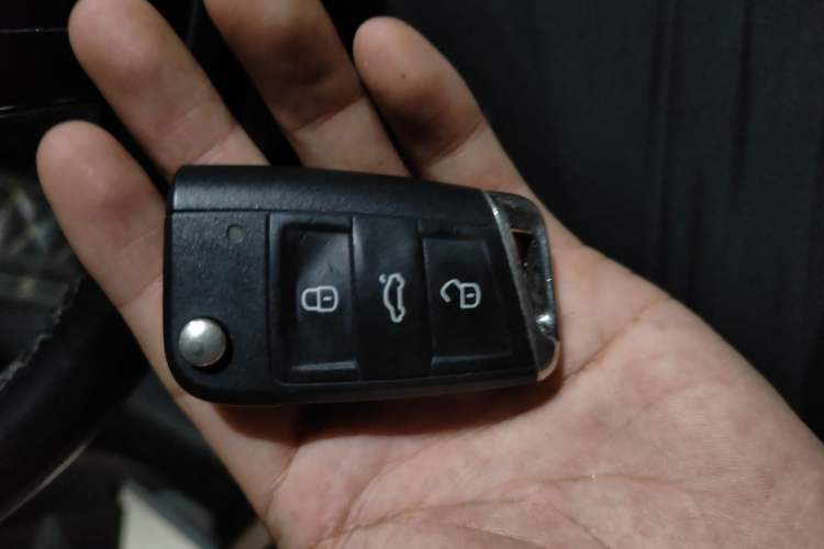 Used Volkswagen Lamando 2019 280TSI DSG Comfort Edition China VI standard Vehicle Key