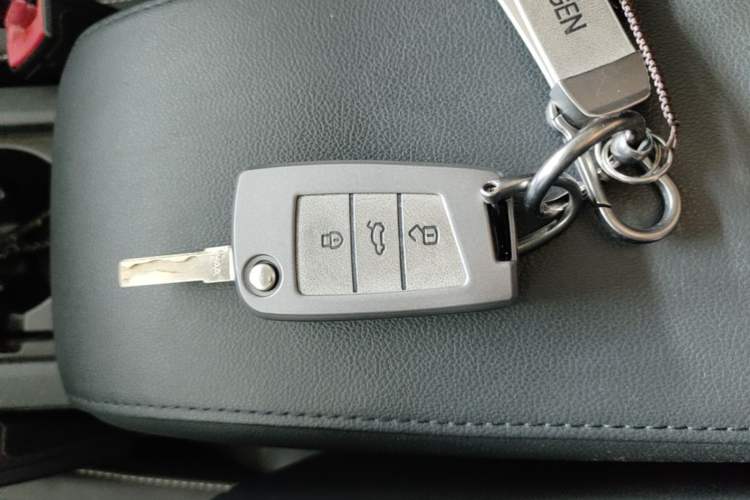 Used Volkswagen Lamando 2019 280TSI DSG Comfort Edition China VI standard Vehicle Key