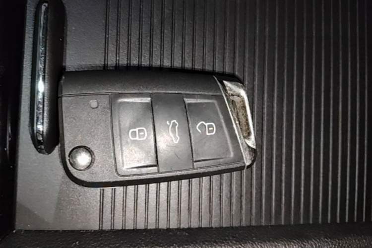 Used Volkswagen Lamando 2019 280TSI DSG Comfort Edition China VI standard Vehicle Key