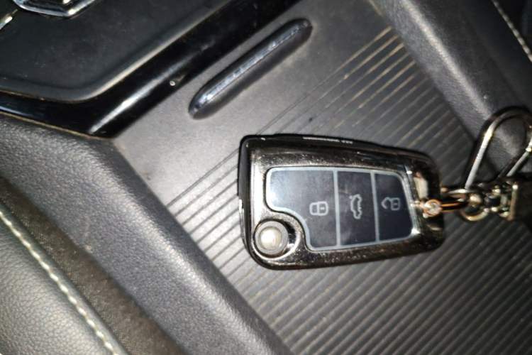 Used Volkswagen Lamando 2019 280TSI DSG Comfort Edition China VI standard Vehicle Key