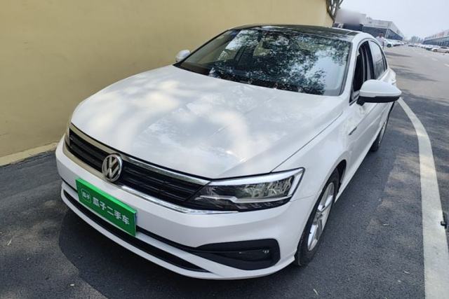 Ojetý Volkswagen Lamando 2019 230TSI DSG Fashion Edition China V Standard