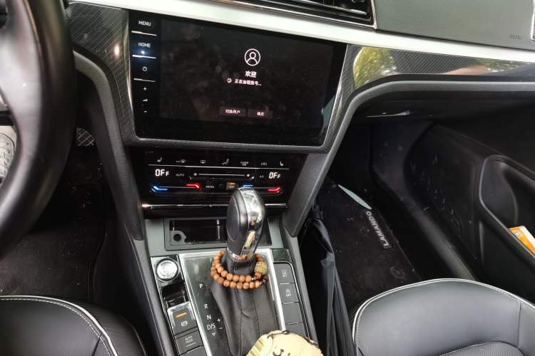 Used Volkswagen Lamando 2021 280TSI DSG Luxury Phantom Edition Audio And AC Panel