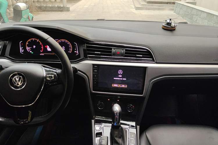Used Volkswagen Lamando 2021 Revised Version 280TSI DSG Comfort Edition Audio And AC Panel