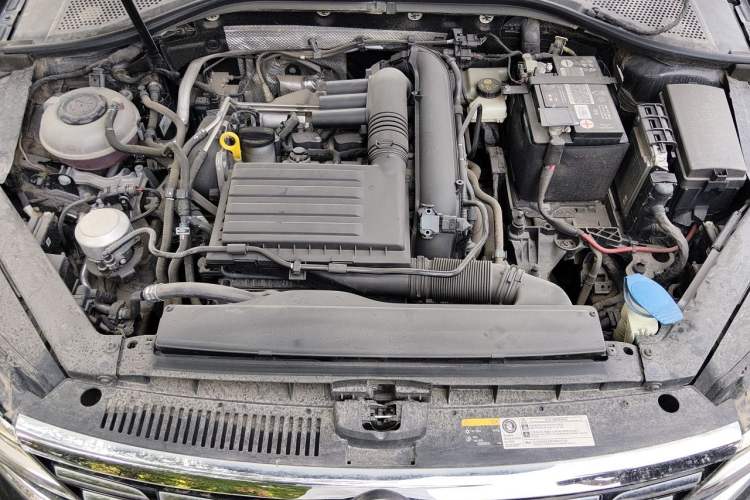 Used Volkswagen Lamando 2021 280TSI DSG Comfort Edition Engine Bay
