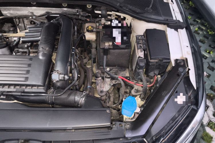 Used Volkswagen Lamando 2021 280TSI DSG Comfort Edition Engine Bay Left