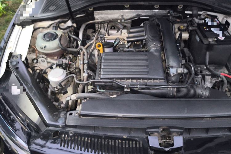 Used Volkswagen Lamando 2021 280TSI DSG Comfort Edition Engine Bay Right