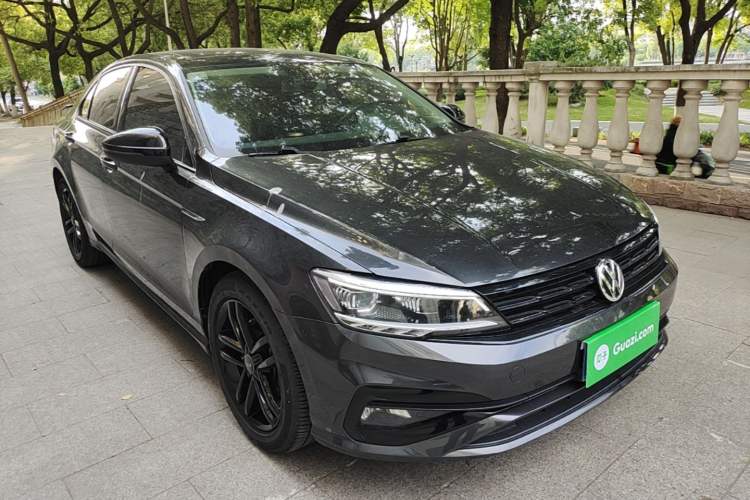 Used Volkswagen Lamando 2021 Revised Version 280TSI DSG Comfort Edition Front Right 45 Deg