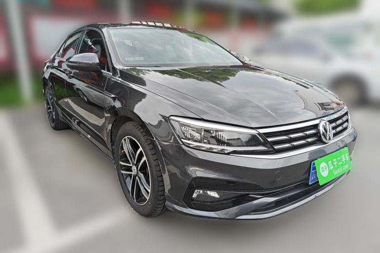 Used Volkswagen Lamando 2021 280TSI DSG Comfort Edition Front Right 45 Deg