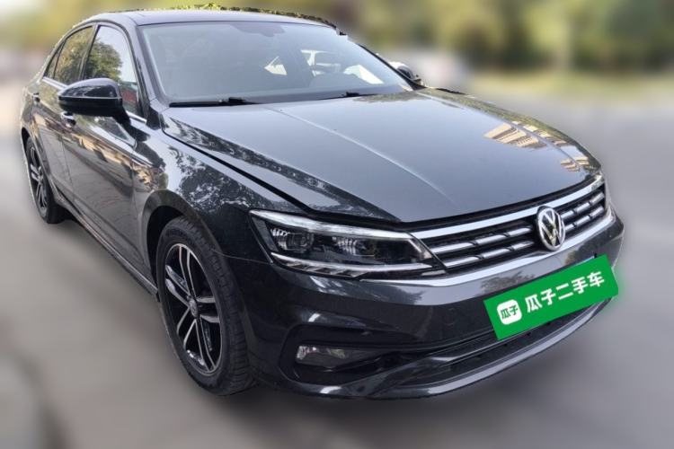 Used Volkswagen Lamando 2021 280TSI DSG Comfort Edition Front Right 45 Deg