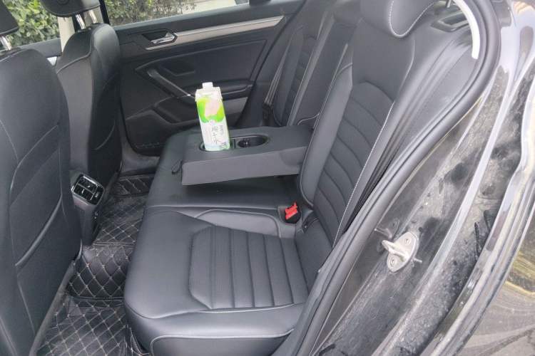 Used Volkswagen Lamando 2021 280TSI DSG Comfort Edition Left Rear Seat